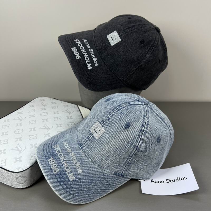 Acne cap 020803